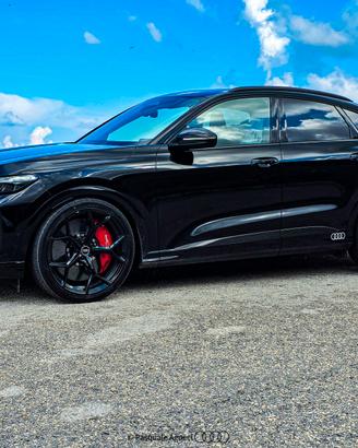 Cerchi Audi Q8 Rs replica pari al nuovo 
