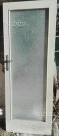 Porta con vetro