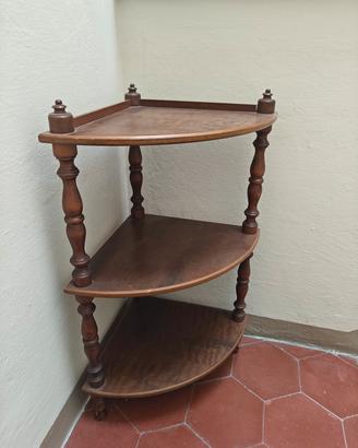 Angoliera étagère vintage a tre ripiani in legno