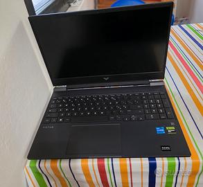 HP Victus 15, Intel Core i5, RTX 3050, 144 Hz
