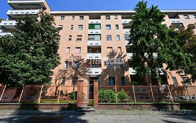 3 LOCALI COMPLETAMENTE RISTRUTTURATO