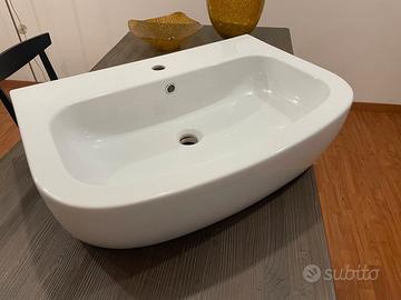LAVABO