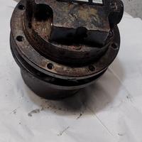 riduttore idraulico escavatore 