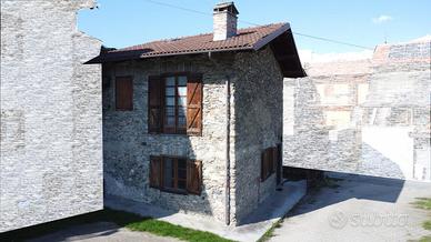 CASA SEMINDIPENDENTE A SUSA