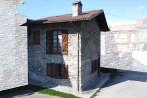 CASA SEMINDIPENDENTE A SUSA