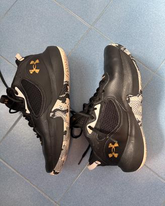 Scarpe basket Under Armour  ragazzo taglia 40
