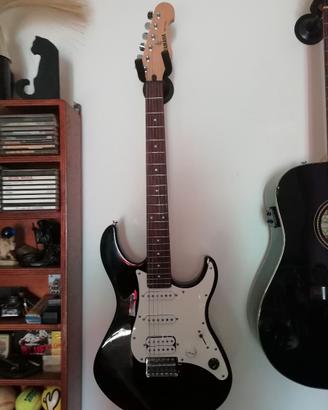 Chitarra elettrica Yamaha EG 112