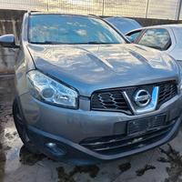 Nissan Quashqai anno 2013 per ricambi 1.5dci 110cv