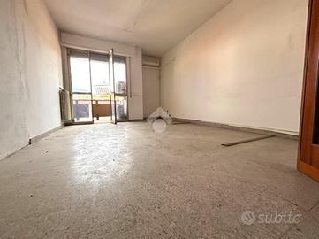 UFFICIO A MONTECATINI-TERME