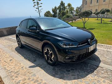 VW Polo r-line