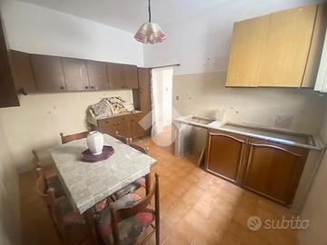 4 LOCALI A BOLSENA