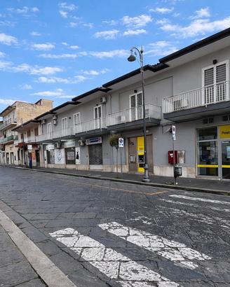 Locale commerciale (Centrale e di passaggio)