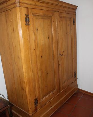 armadio in legno