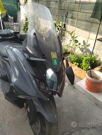 scooter AK 550