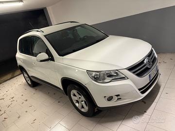 Volkswagen Tiguan 2.0 TSI 4MOTION Sport & Style