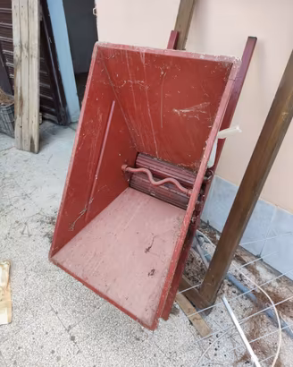 pigiatrice per uva