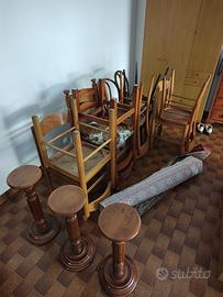 Lotto sedie e sgabelli in legno