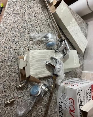 Miscelatori Ideal Standard per bidet e lavandino