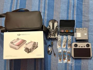 DJI Mini 5 Pro Fly More Combo (DJI RC 2) + DJI Car