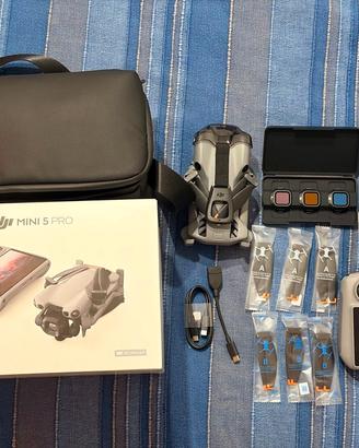 DJI Mini 5 Pro Fly More Combo (DJI RC 2) + DJI Car