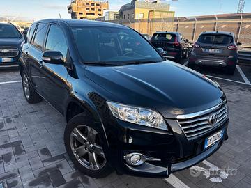 RAV4 Crossover 2.2 D-Cat A/T 150CV Executive Autom