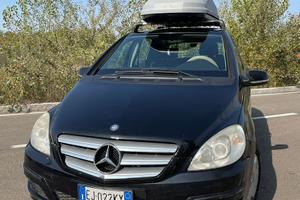 Mercedes classe B 2010 + barre e baule Thule