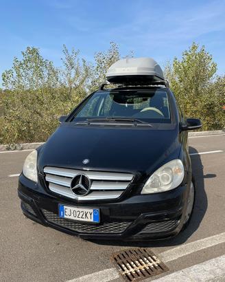 Mercedes classe B 2010 + barre e baule Thule