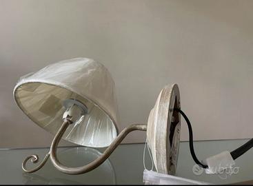 Lume da parete nuovo