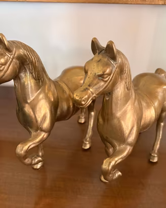 Set di cavalli in bronzo