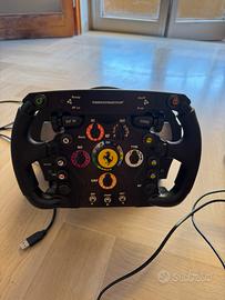 Simulatore di guida thrustmaster ferrari