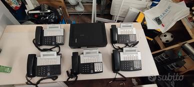 Centralino Samsung Serv 7030 + 5 telefoni e scheda