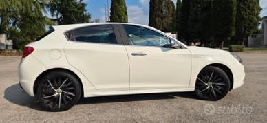 Alfa Romeo Giulietta 2.0 JTDm 170cv TCT