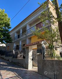 Osilo (ss) appartamento viale s. antonio 180 mq