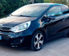 Kia Rio 1.4 CRDi 3p. Gt line navi led