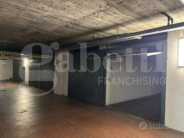 Box/Posto auto Modena [GARAGECORASVCG]