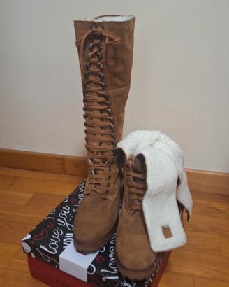 Stivale anfibio donna con pelliccia interna n.38,5