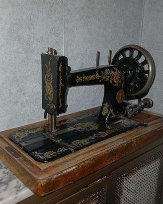 Macchina da cucire Singer vintage anni '20