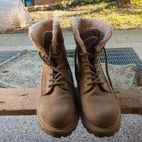 Scarponi stile anfibio beige donna