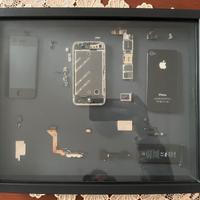 Cornice con componenti originali di iPhone