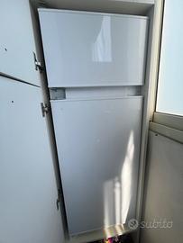 Frigo da incasso e struttura  per il frigo