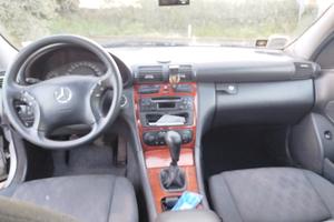 Mercedes Benz  C220