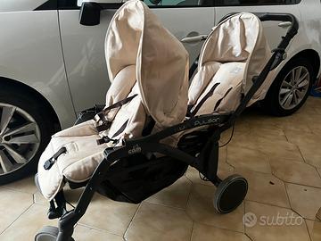 Passeggino gemellare