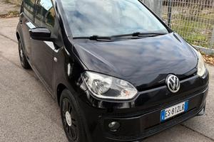 Volkswagen Up 1.0 benzina Ideale per neopatentati