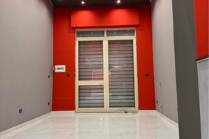 Negozio/Casa ristrutturato