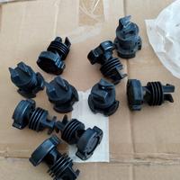 Isolatori a vite x recinzioni elettrificate