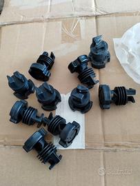 Isolatori a vite x recinzioni elettrificate