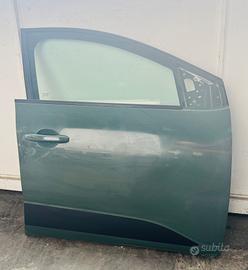 Porta anteriore destra Dacia Sandero