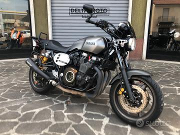 Yamaha XJR 1300