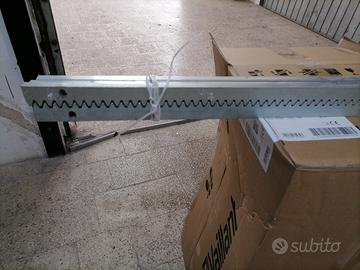 Cremagliera per cancelli elettrici