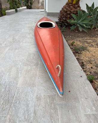 Canoa in vetroresina